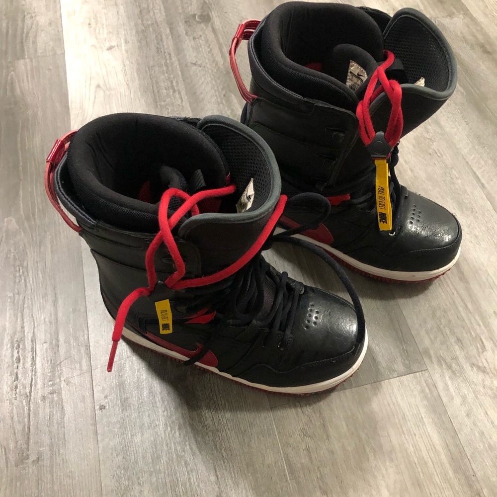 Nike Vapen Snowboard Boots Mens Size 8